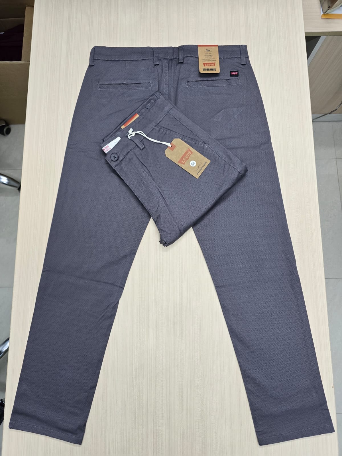 100% Export Levi's Twill Pant Colour S