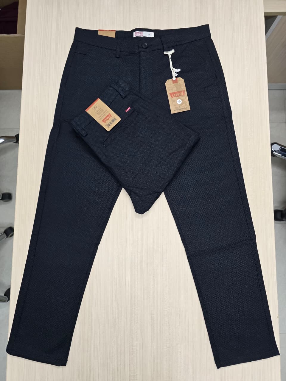 Combo 100% Export Levi's Twill Pant Colour Black & Light Grey