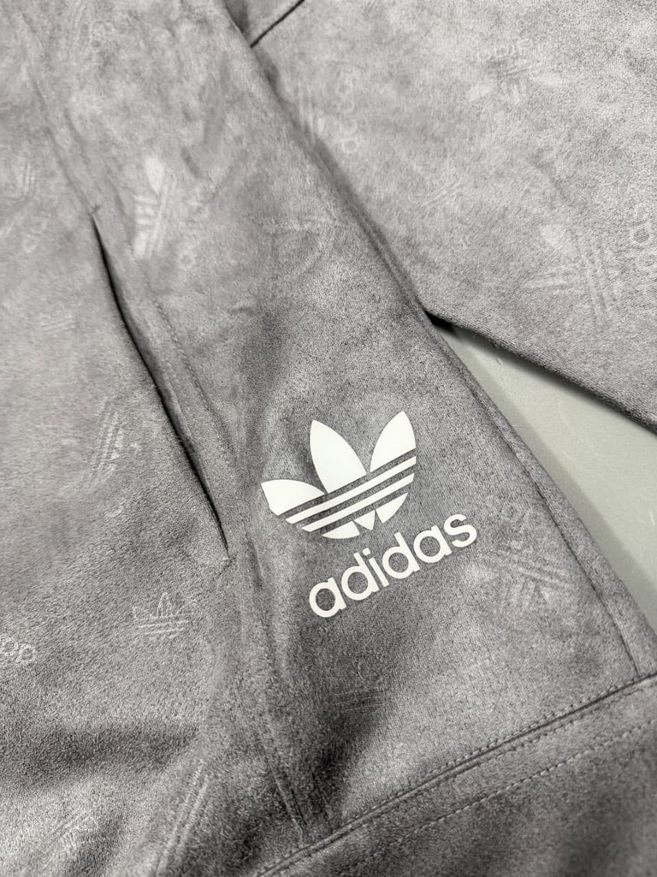 Men's Imported Shaket Brand Adidas Colour Ash Grey